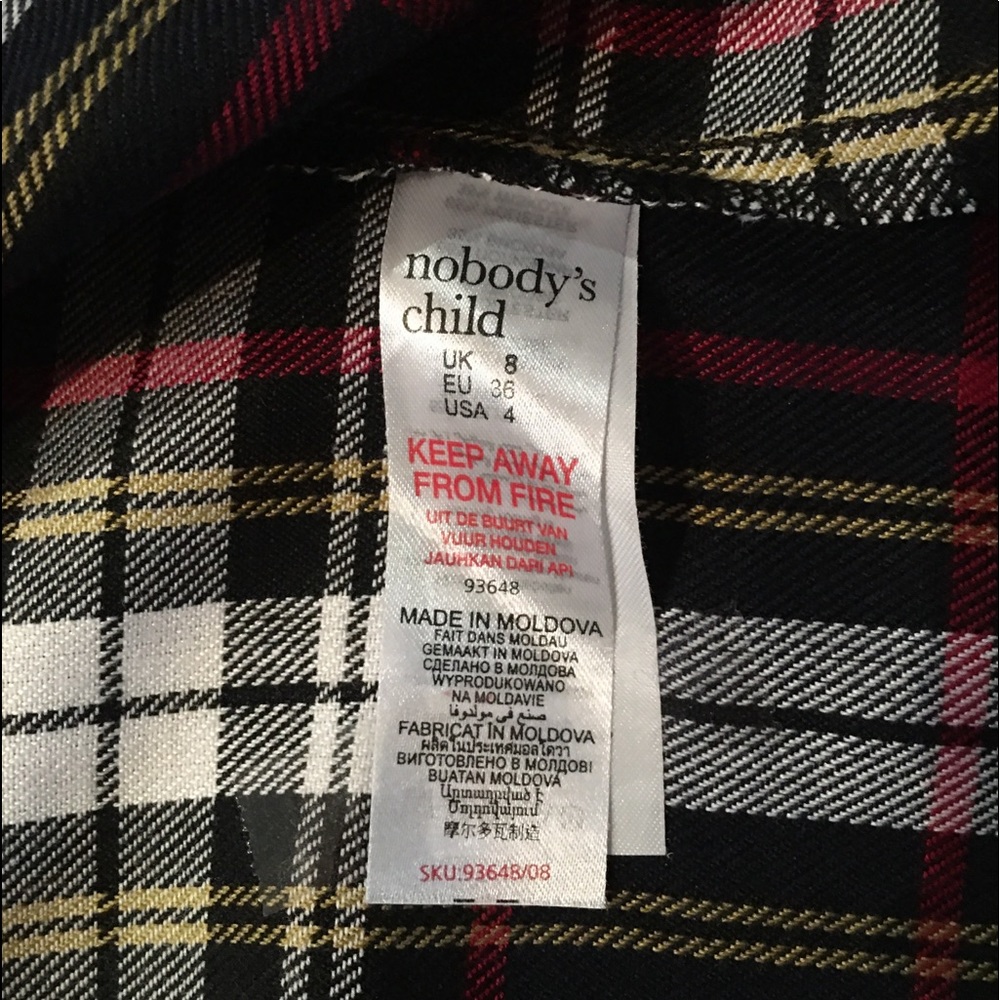 *Nobody’s Child* Size 8. Full front zipper detail in tartan. Calf length skirt. - Picture 7 of 9